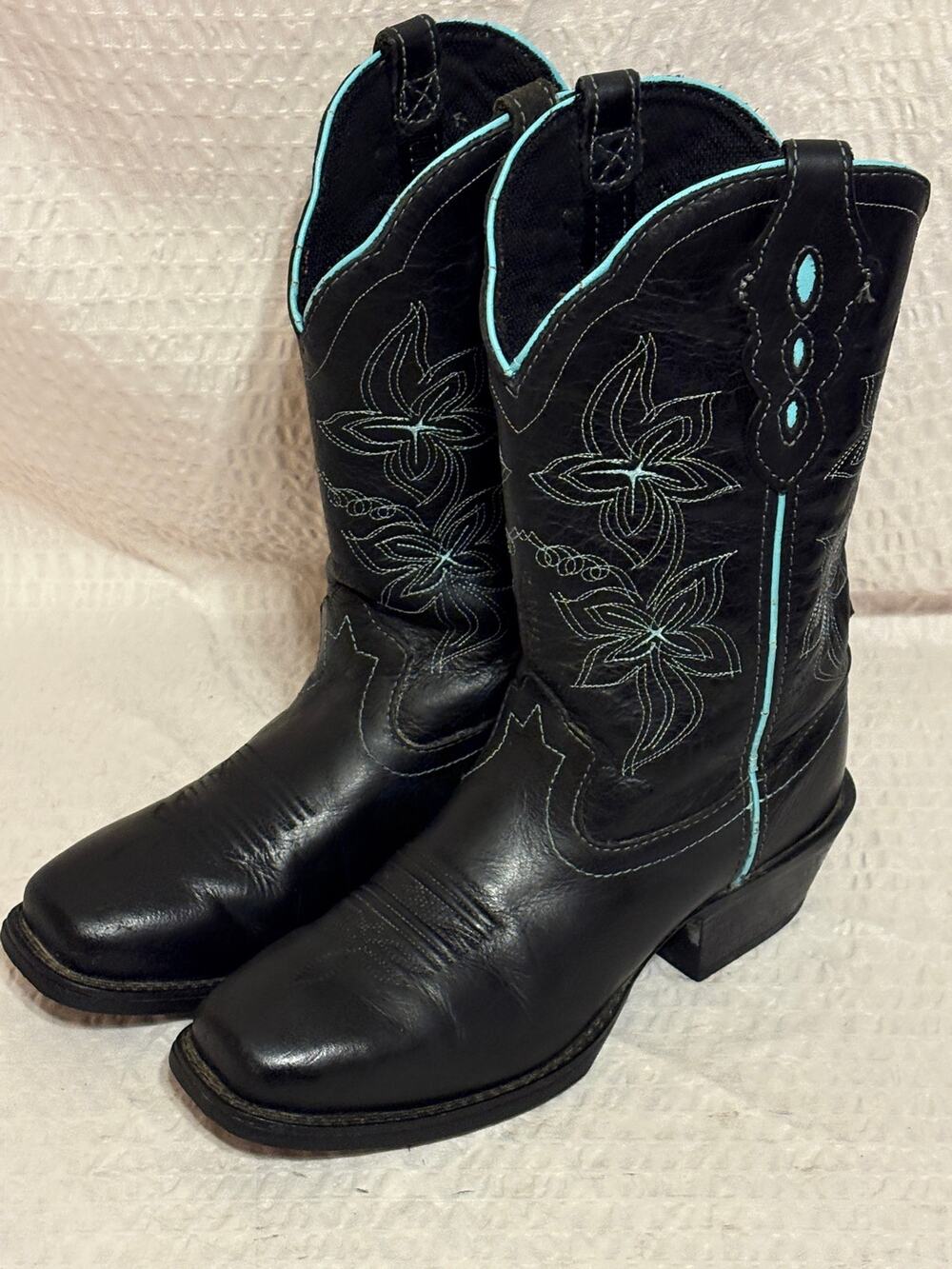 Justin Jessa 6.5B Black Buffalo Leather Floral Embroidery Turquoise Detail Boots